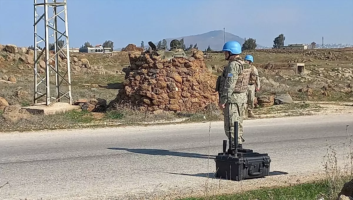 BM’den Golan Tepeleri’nde Mayın Arama Faaliyeti